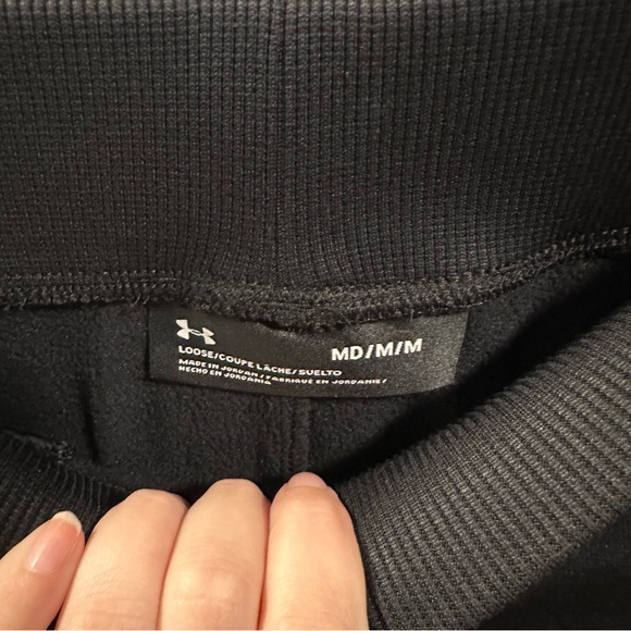 black under armor sweats - Picture 3 of 3